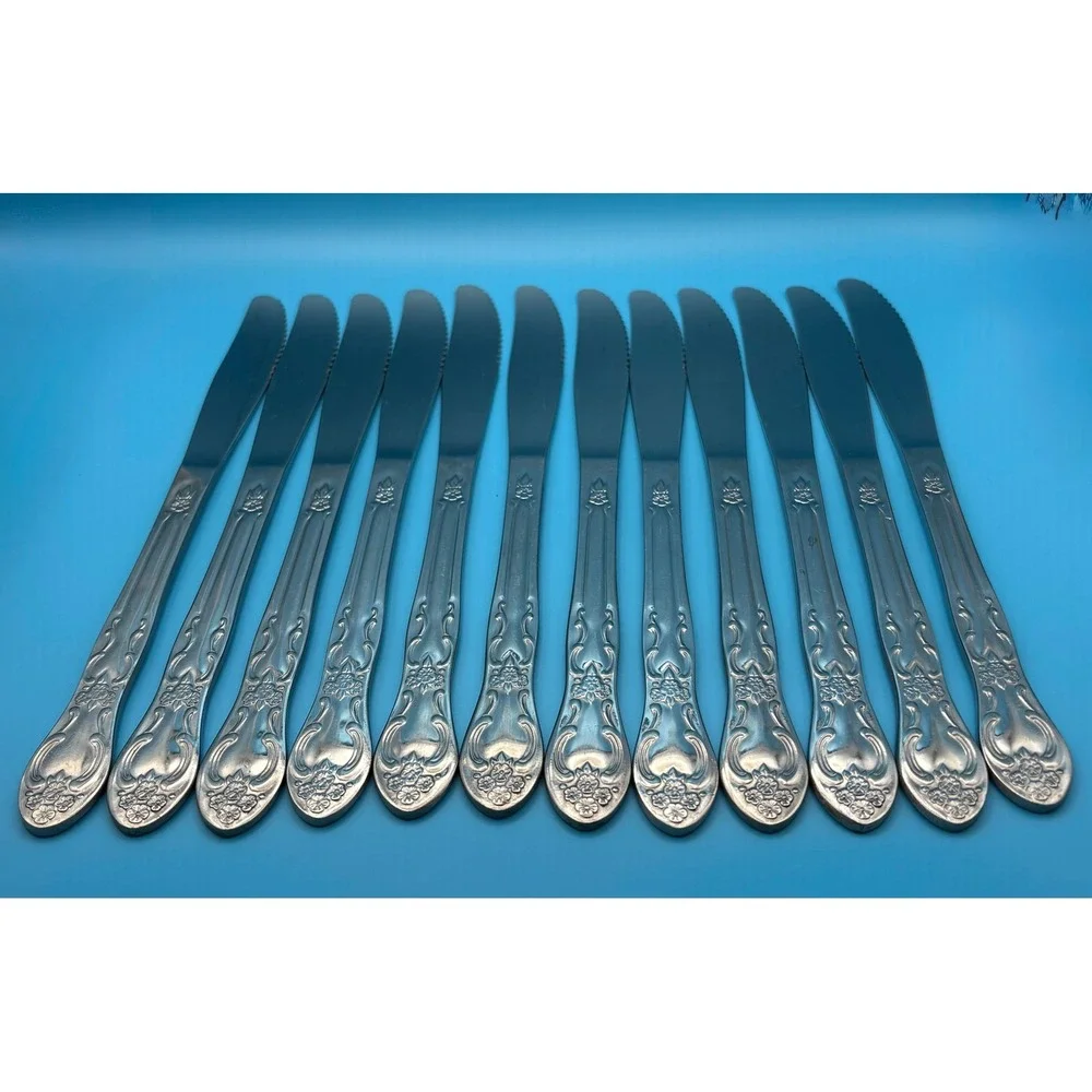 Oneida Venus Dinner Knives Set of 12 Stainless Steel Floral Silverware Vintage